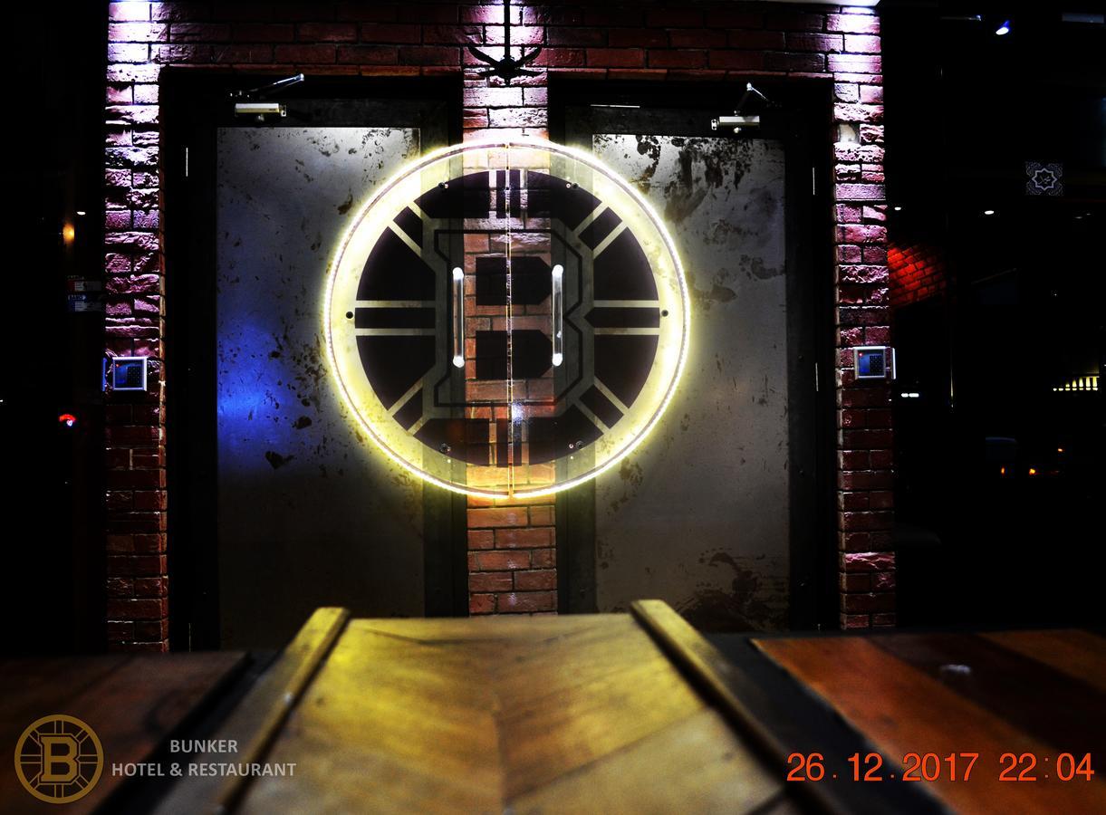 Bunker Hotel & Restaurant Kuala Lumpur Extérieur photo