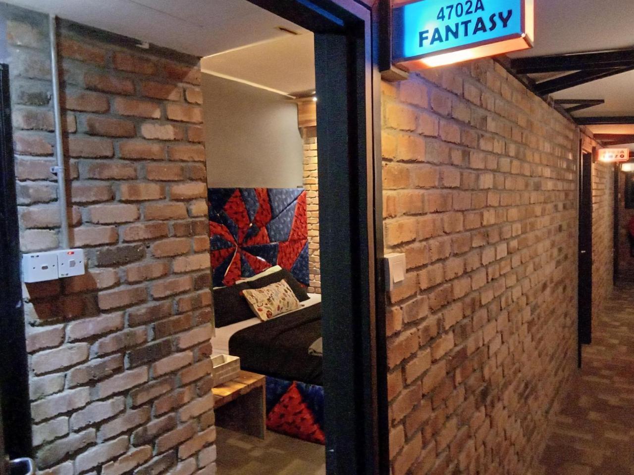 Bunker Hotel & Restaurant Kuala Lumpur Extérieur photo